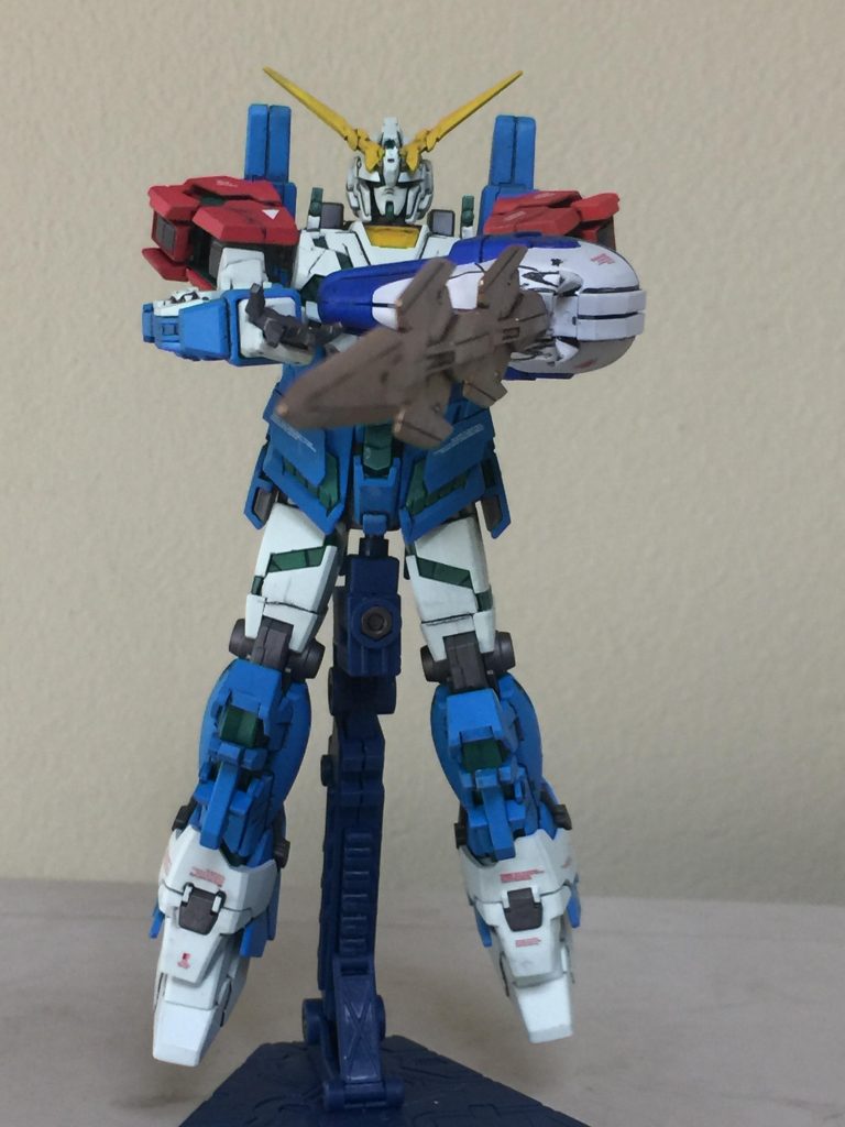 ユニコーンガンダムの必殺技 ユニコーンブレード・ファイナルアタック!を 正面から
のアピールショットです。