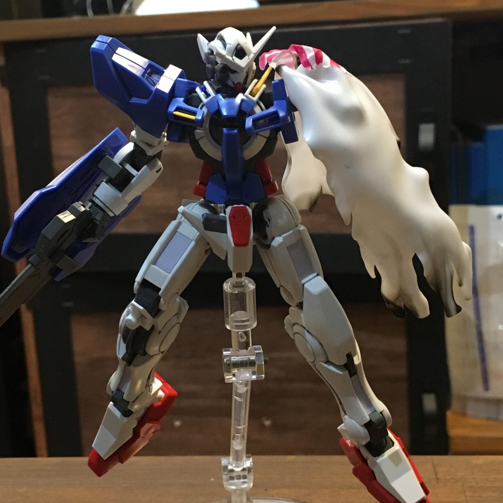 マントはプラ板をライターで炙ってそれっぽく