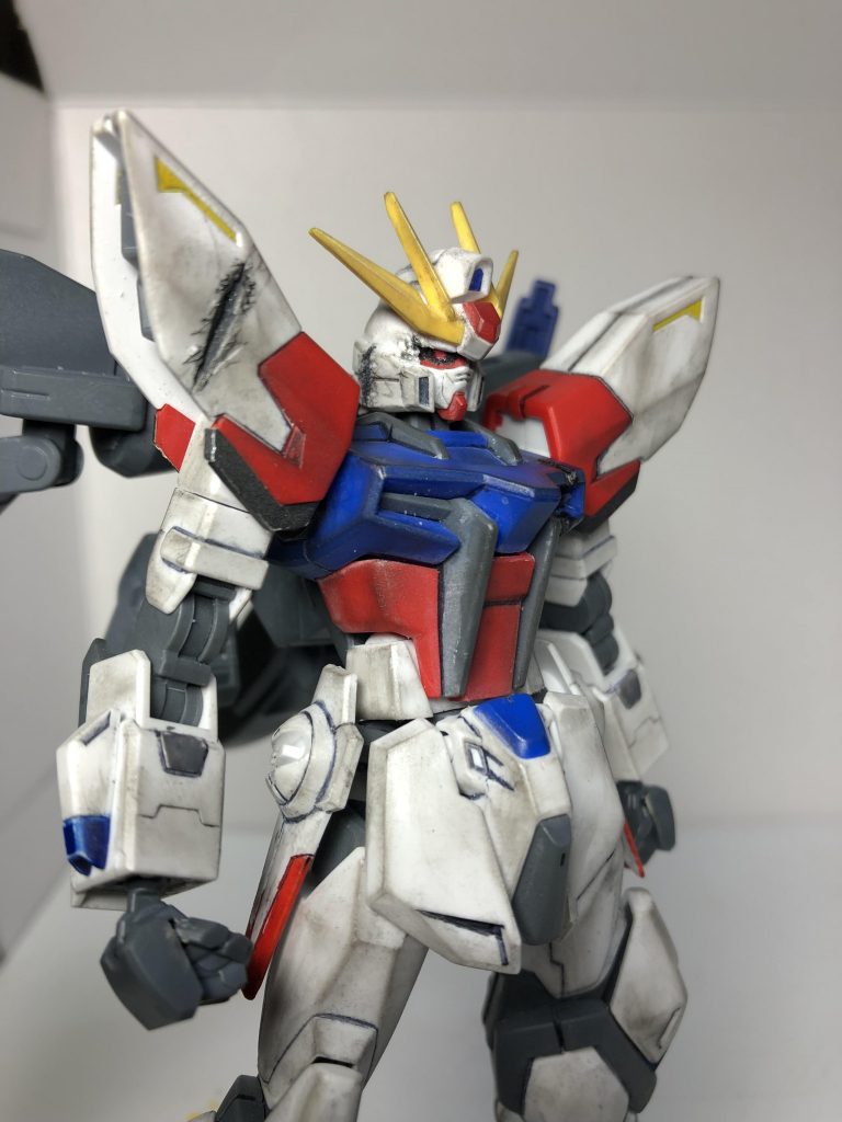 破損して赤くなったメインカメラも何とかできました