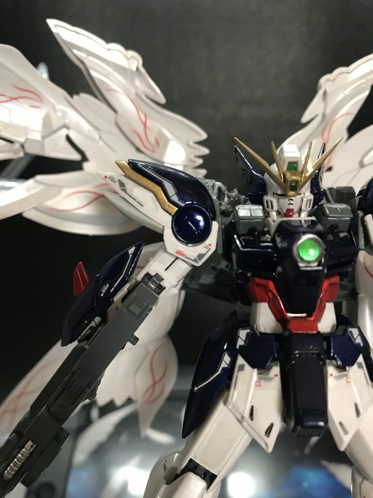 RG ウイングガンダムゼロ EW パール&メタリック塗装+拡張エフェクトユニット–3枚目/制作者:モルガナ