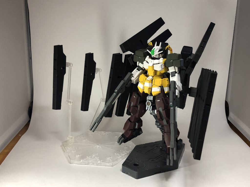 『フロント』
ハルナの服装を元に配色しました。ホルスタービットはハルナのコートをイメージしています。