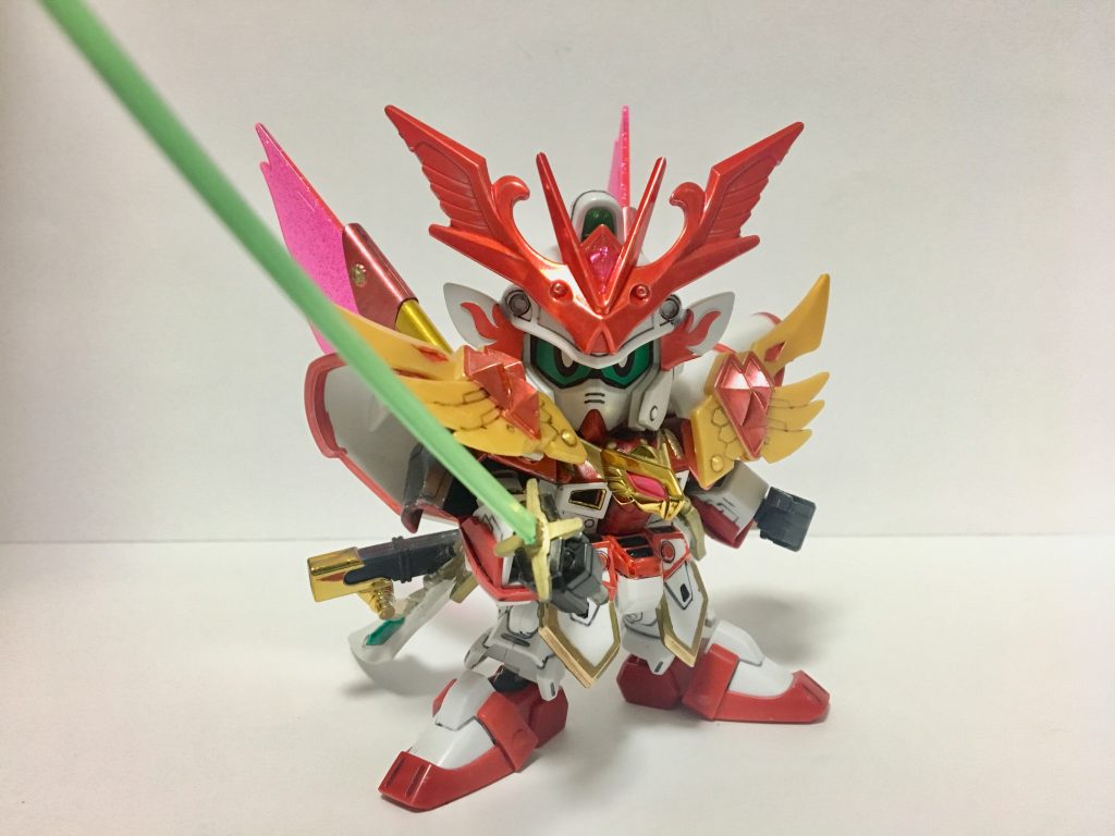 抜刀。刀の銘は「閃光剣・蛍丸」です