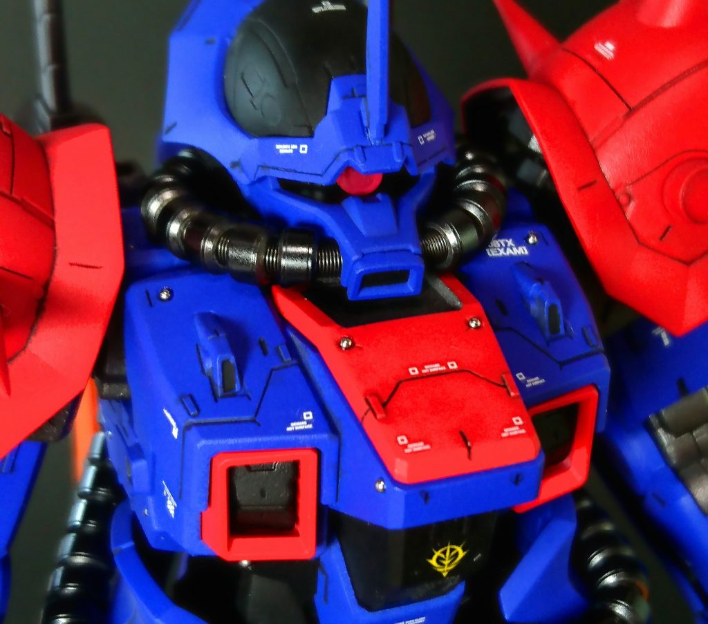 メタルパイプを使い塗料はGクリアブラックを塗りました。