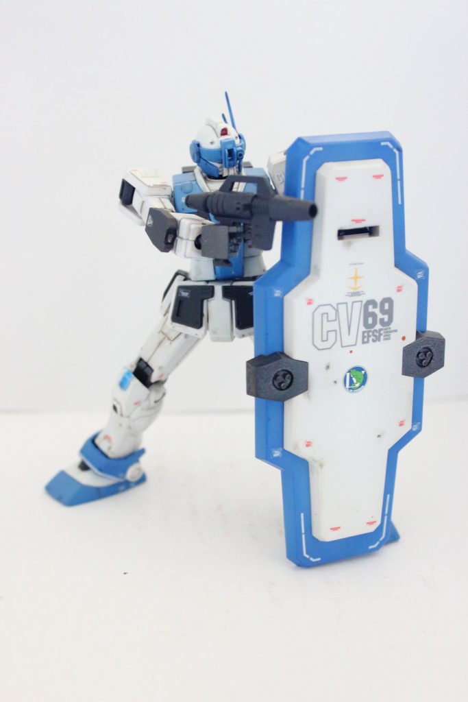 (´・ω・`)ガードカスタムらしいポーズ