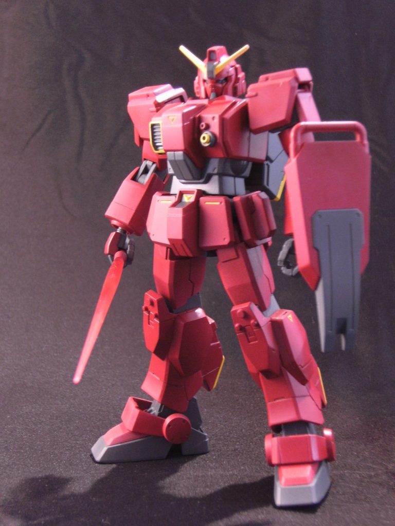 機動型のフロントビュー。