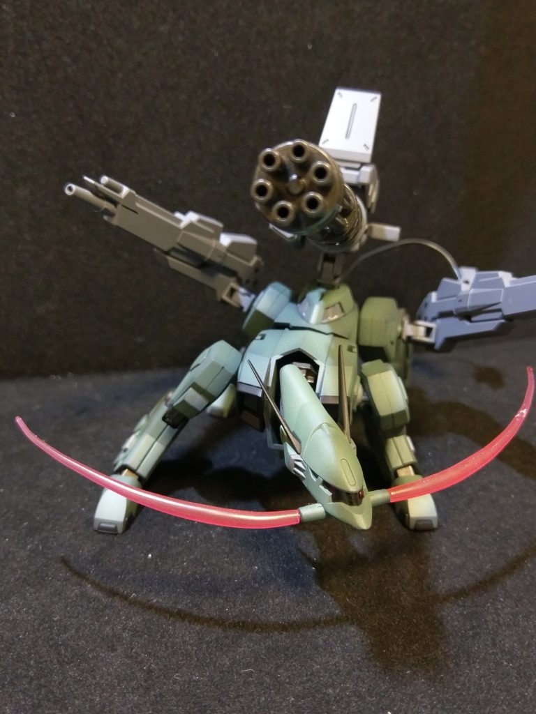 4本足のポーズの付け方が難しいです(ー_ー;)