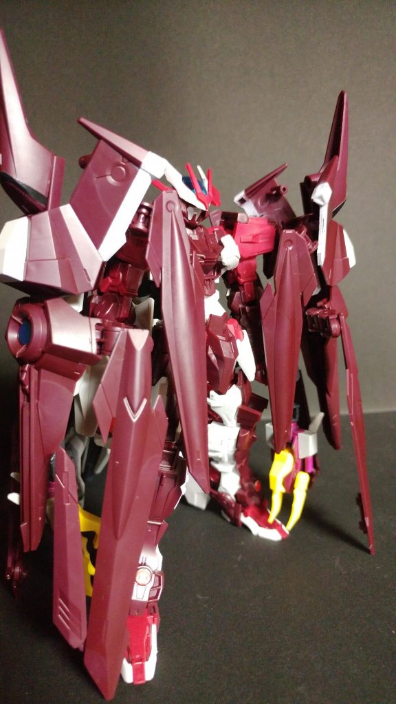 MS形態。マントというよりはローブっぽく