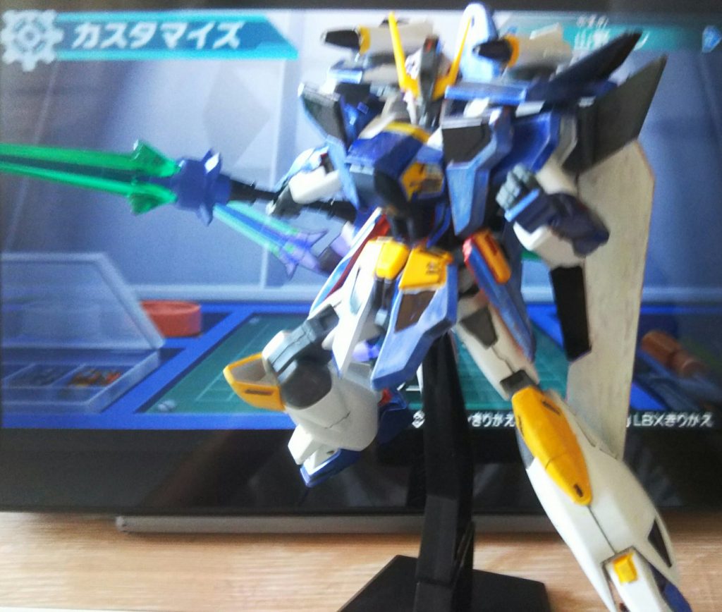 キット箱絵風に一枚。
ちなみにリタリエイターはLBXオーディーンのキットのもの。