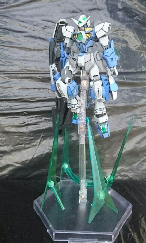 ・ドッズファンネル
バックパック内のシグルプレートにドッズビームを纏わせてサイズや形を調整して攻撃します。