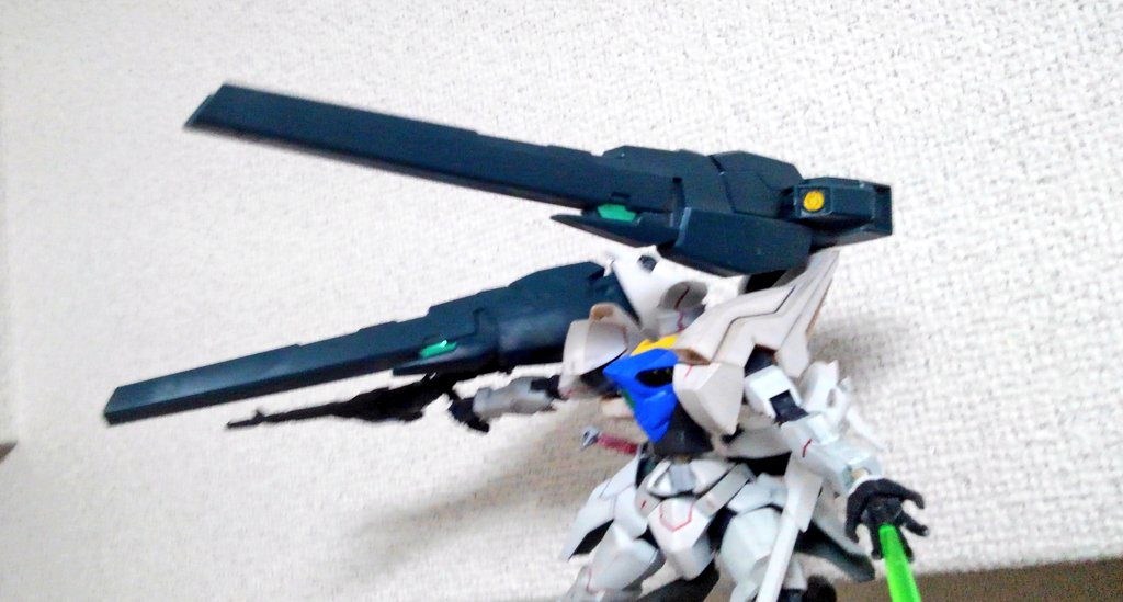 両肩とハンドライフル