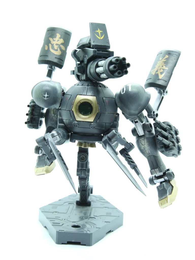 フロントスカートなど干渉するものが無いうえに素材がGMGMですから可動域は恐ろしく広いです