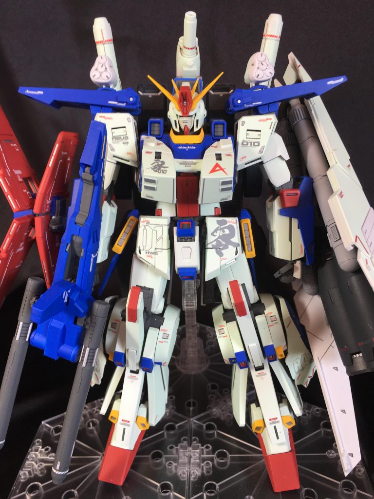 1番悩んだのは胸部アーマー、楽な接着固定にしましたｗ