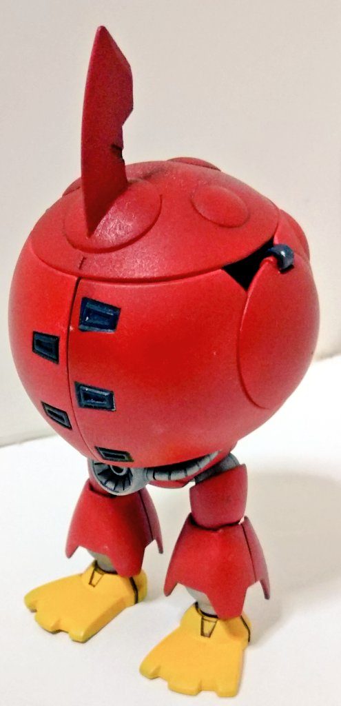 友人に見せたらシャア専用機と勘違いされましたが、わからないこともないですね笑