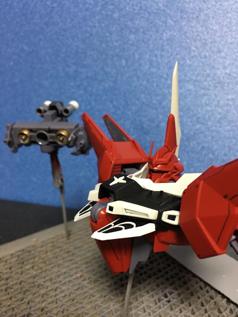 この時点でかなりの大きさだったので圧倒されましたｗ　元からモールドいっぱい入ってる仕様なのでボディにスジ彫りは全く入れてません、代わりに細かく塗り分ける様にしました