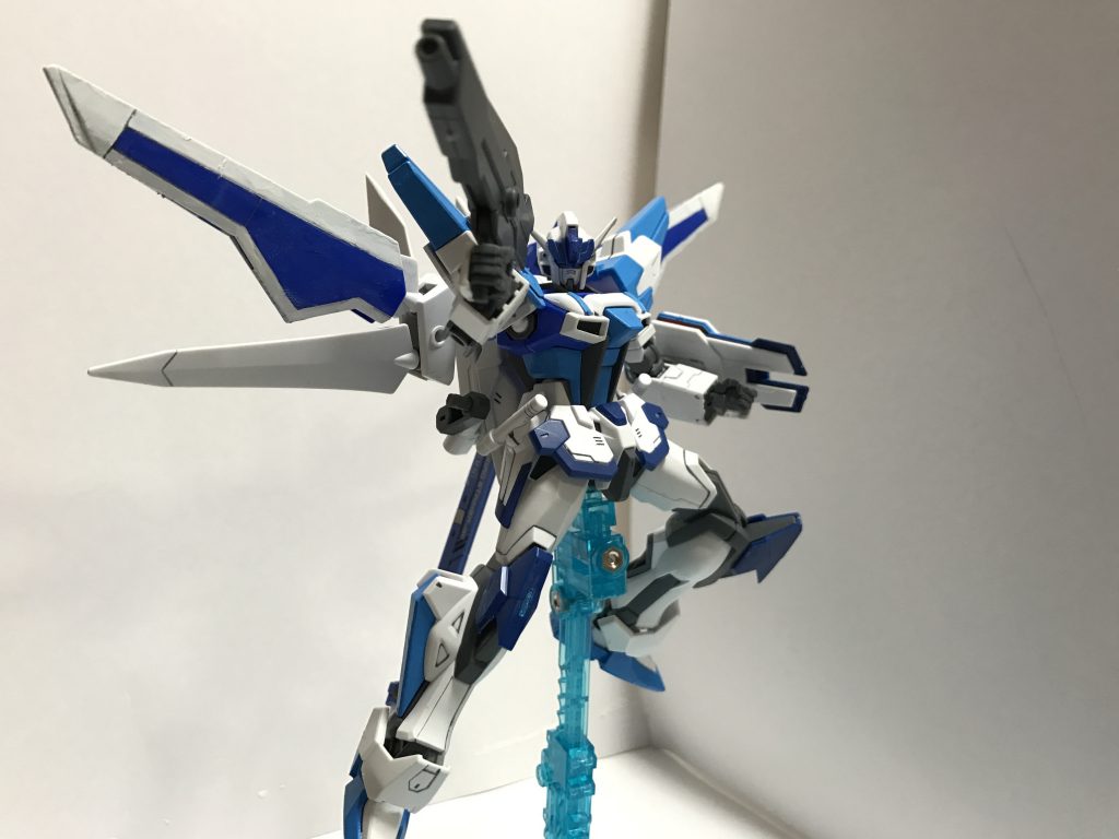 【高出力ビームライフル】
基本射撃武器として高出力ビームライフルを装備。