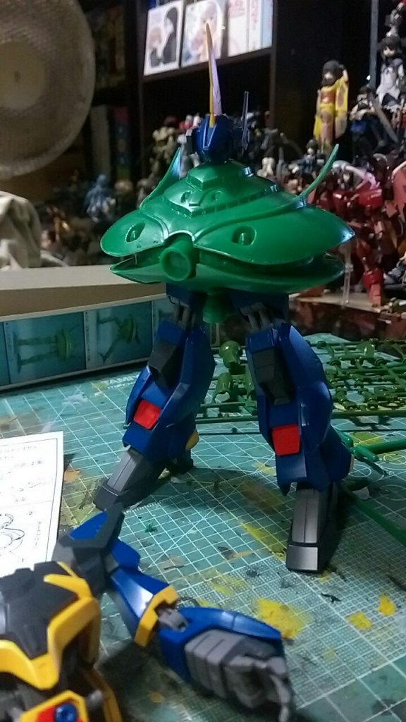 製作開始・・・の前にとりあえず乗っけてみるテスト。

動機はバーザム以外にも「ザム」って名前の機体あったよなぁ・・・よっしゃ混ぜたろ！です。