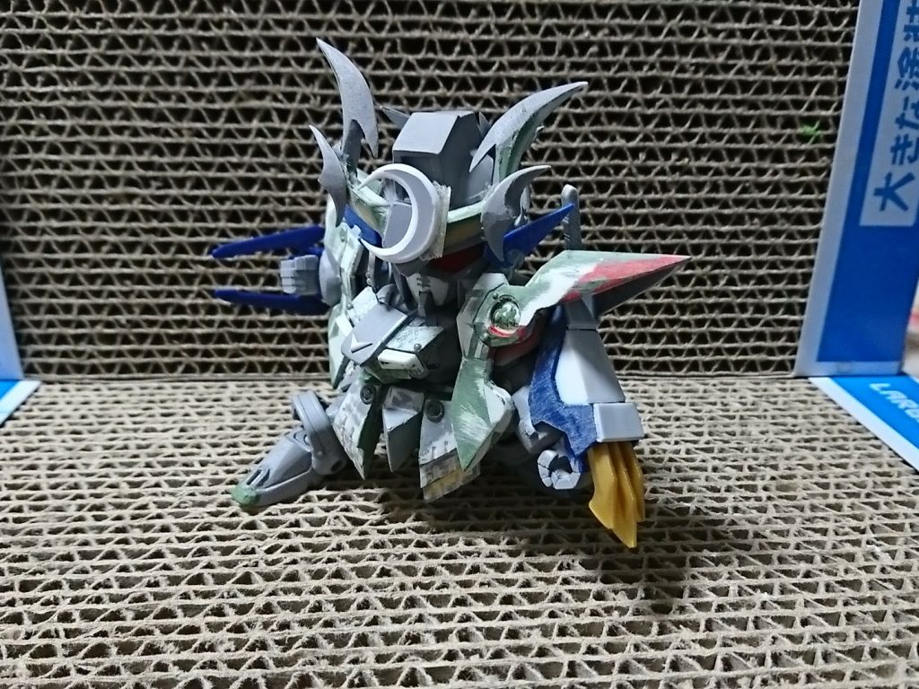 手甲は造ったのですが、どこに片づけたかわからなくなりました。