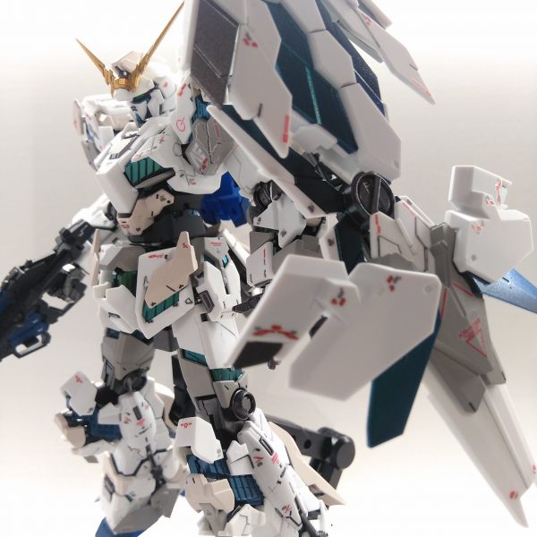 RG ユニコーンガンダムバンデシネ　覚醒Ver.
