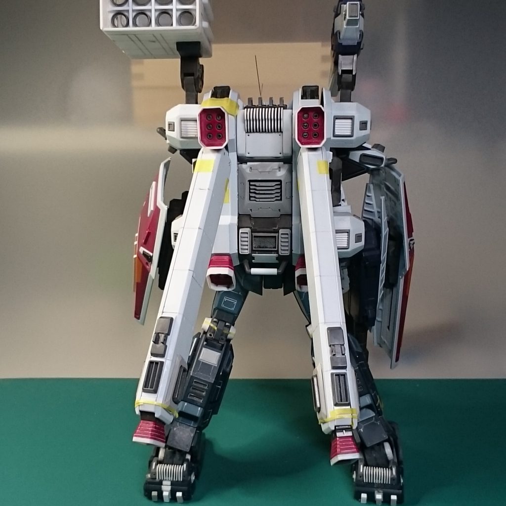 ランドセル真ん中上、真ん中、かかとにしいたけを栽培。