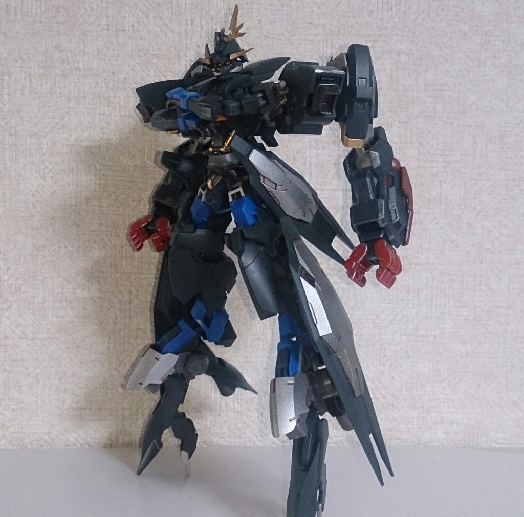 上司の影響で腕組みポーズ(^w^)
これがやりたかったんですが、パーツが干渉するので、なんちゃってです(((^_^;)