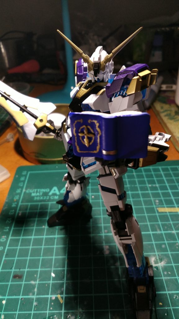 DEVICE:蒼天の書
リィンフォース。ツヴァイの専用ストレージデバイス,夜天の書の魔法の一部や,ツヴァイ自身習得した多様な魔法を記録しておける.
リインフォース。ツヴァイのついて:蒼天の書の管制融合騎.はやてのアインスの魔導に溶けた,騎士機メビウスの記憶をベースにして,彼女達のリンカーコアを分け与える形で生み出すもの.設計の時は戦闘より補助を重視している.