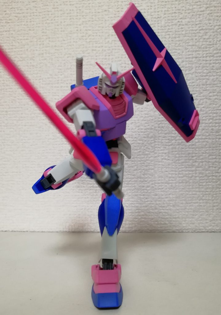 ポスターか何かで見たポーズ。
バランスを取るのが難しい……と思ったけど実はそんなに難しくないです。
多分シールドのおかげです。