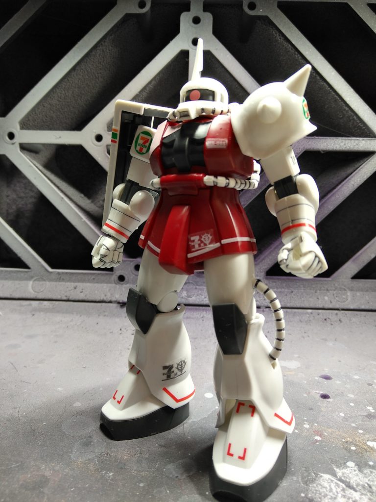 シャア専用ザクⅡセブンイレブンカラー–2枚目/制作者：フルアーマプドウ