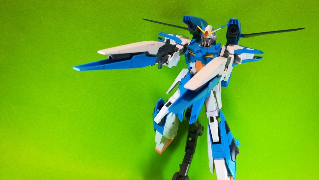HG、A-Zガンダム–3枚目/制作者：葉原　喜一
