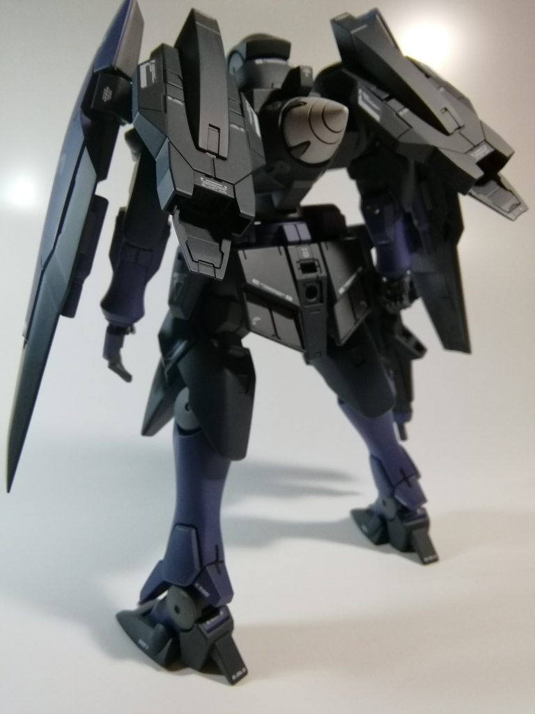 後ろ。腰もしっかり色分けしてます。え？増加粒子タンクの色分け出来てないって？なんの事やら…