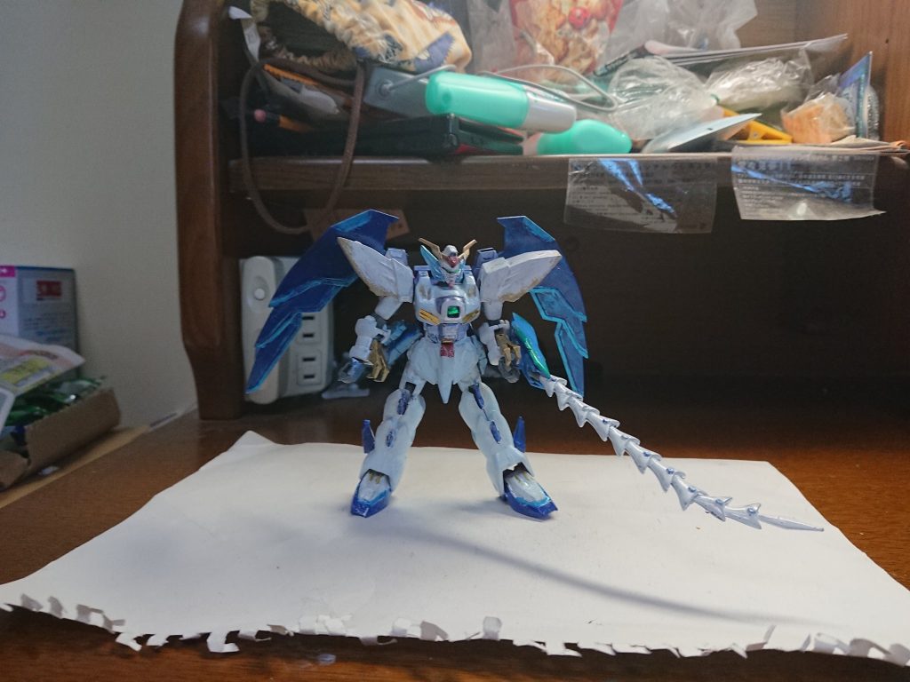 ヒードロットの色はトールギスⅢを参考にカラーリング