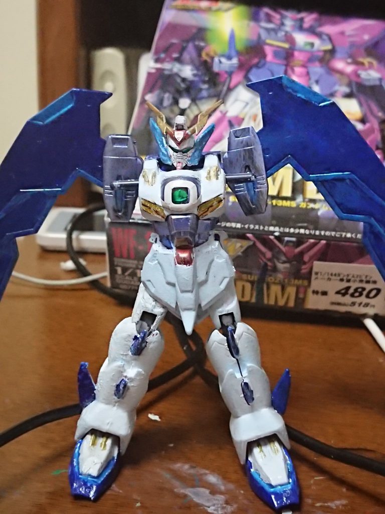 顔パーツは水色 白をメインに！