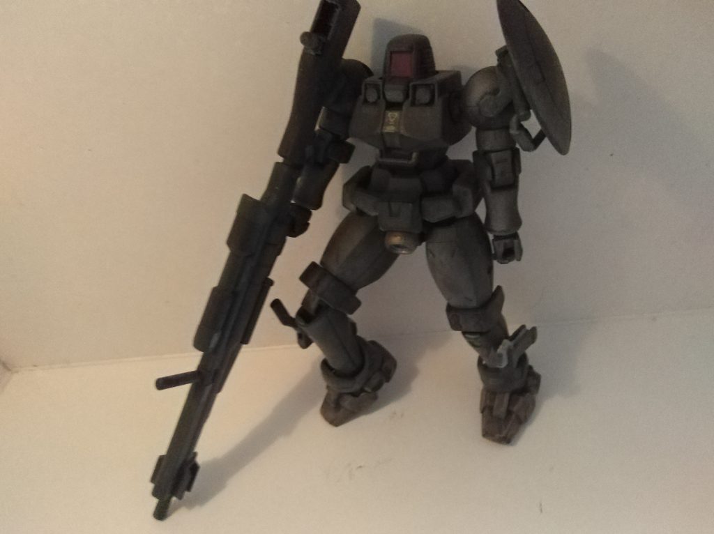 ライフルを使用するときには他の武器は一切使えなくなるのが難点だ。精度をあげるためとはいえ、両手で狙いを定めるために背後に気をつけてしようしなければ、