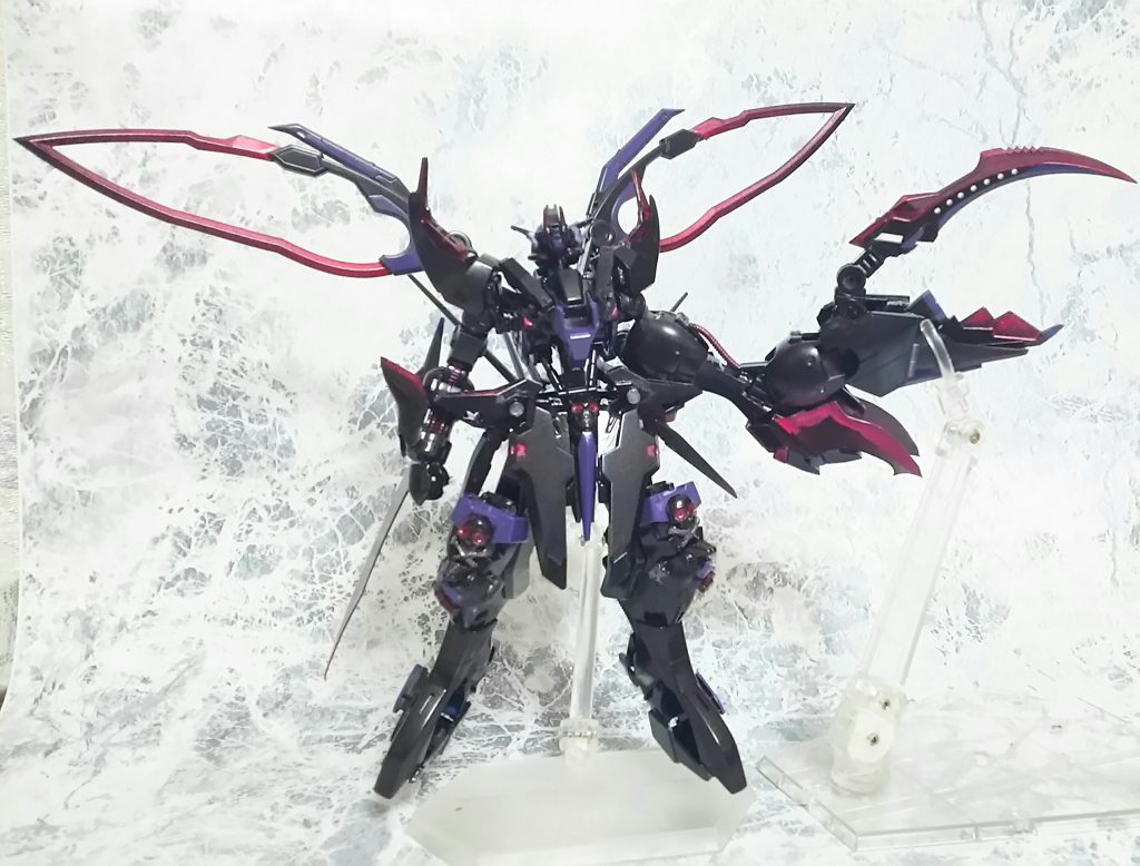 リミット解除、クローアームモード
尻敵機を掴み、ブレードで両断する。