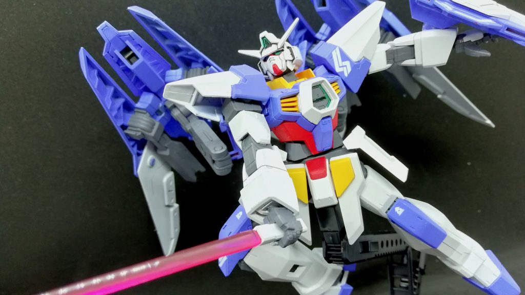 接近戦には欠かせないビームサーベル。出力はGエグゼス並。