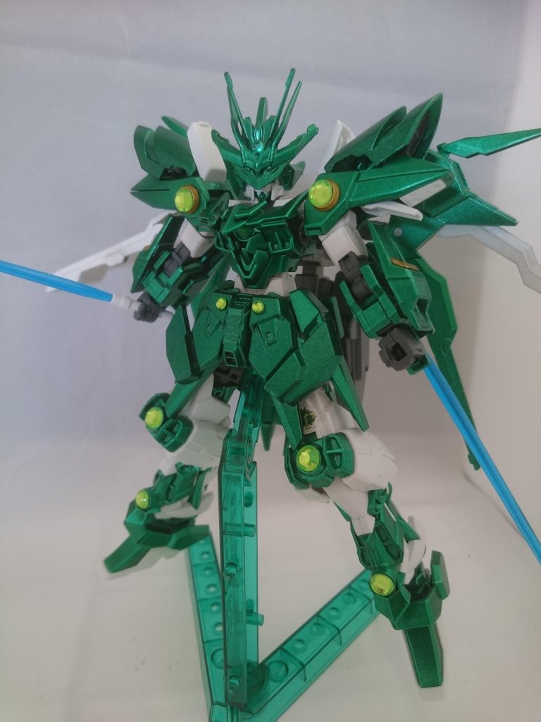 手に持って使うことも可能