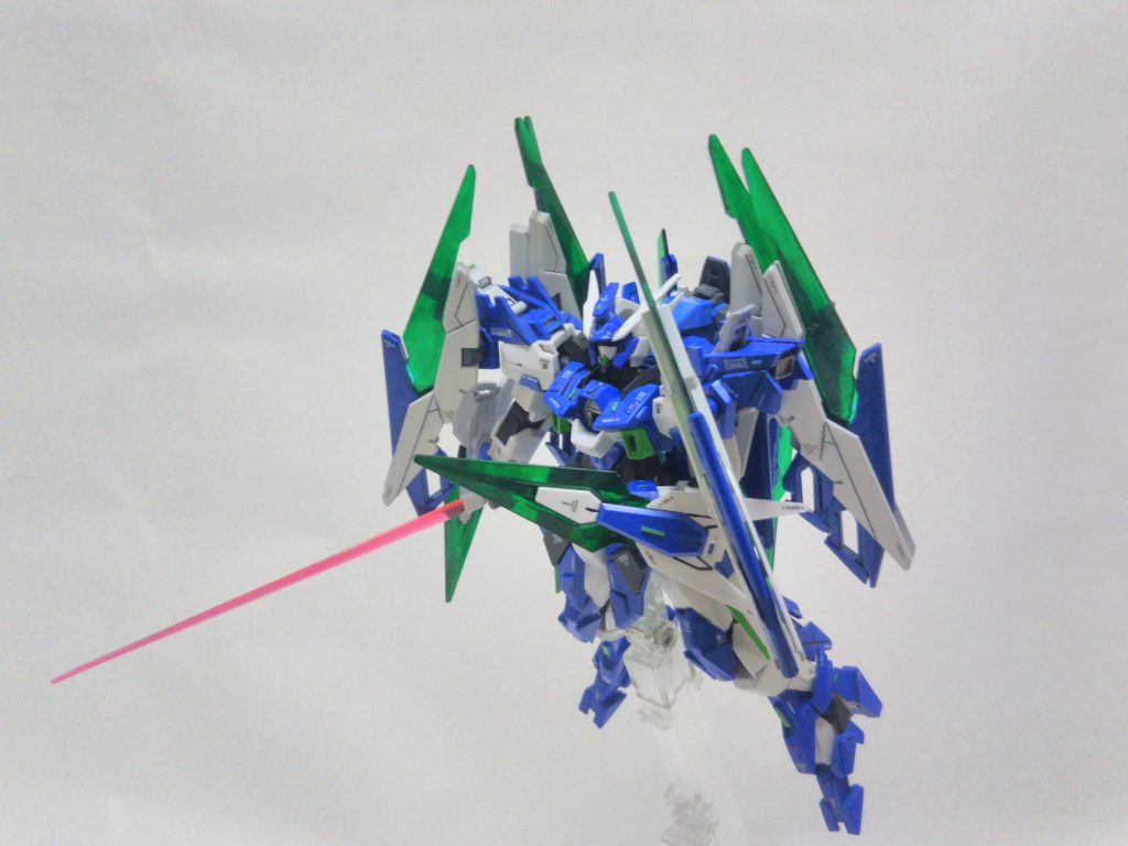 近距離武装
ビームサーベル×2
シグルシールド×2