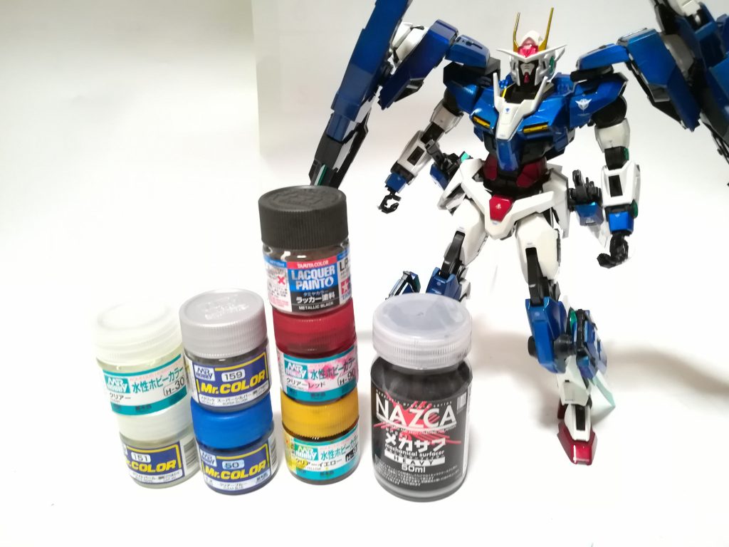 塗装レシピです
赤パーツ
メカサフ黒→銀→クリアレッド、クリアイエロー、クリアブルー→クリア
白パーツ
クレオス白→クレオスパールホワイト→クリア
黒パーツ
タミヤメタルブラック