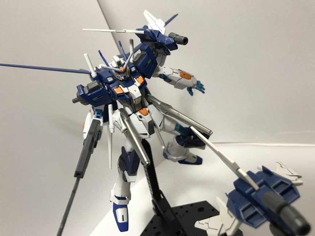 【腰装備 ビームレールガン兼ドラグーン】
ドラグーンとしての運用はあまり考慮されてない。緊急時や強襲時に使用される。