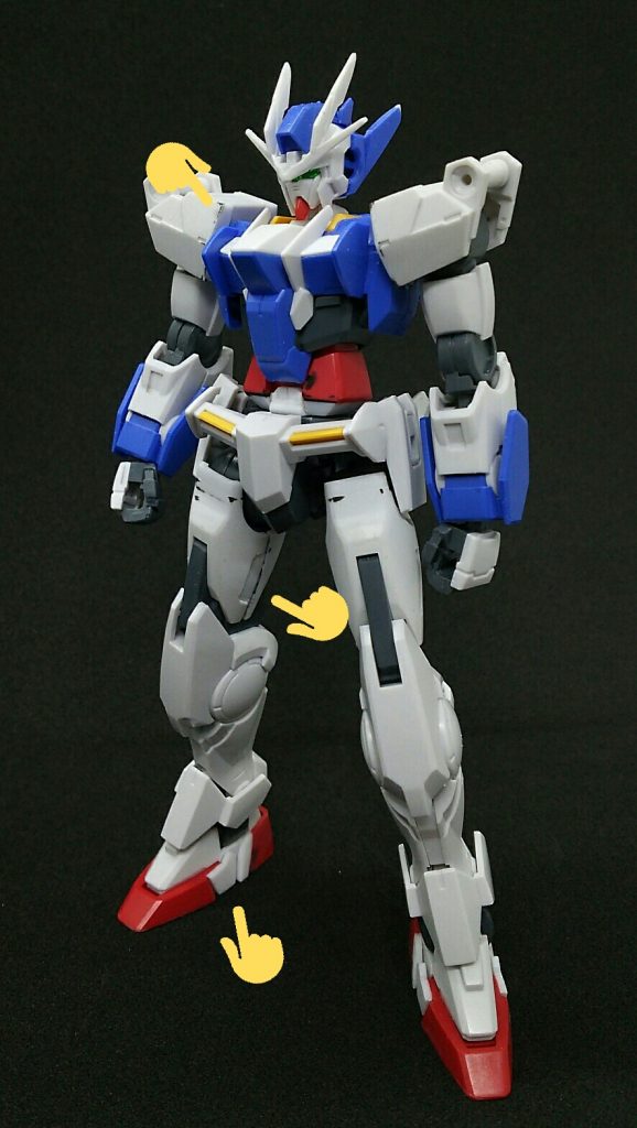 首を2mm延長
肩アーマーを内側に0.5mm幅増し.
股関節アーマーをプラ板で延長・太ももにディテ掘り.
足形状をプラ板で変更.