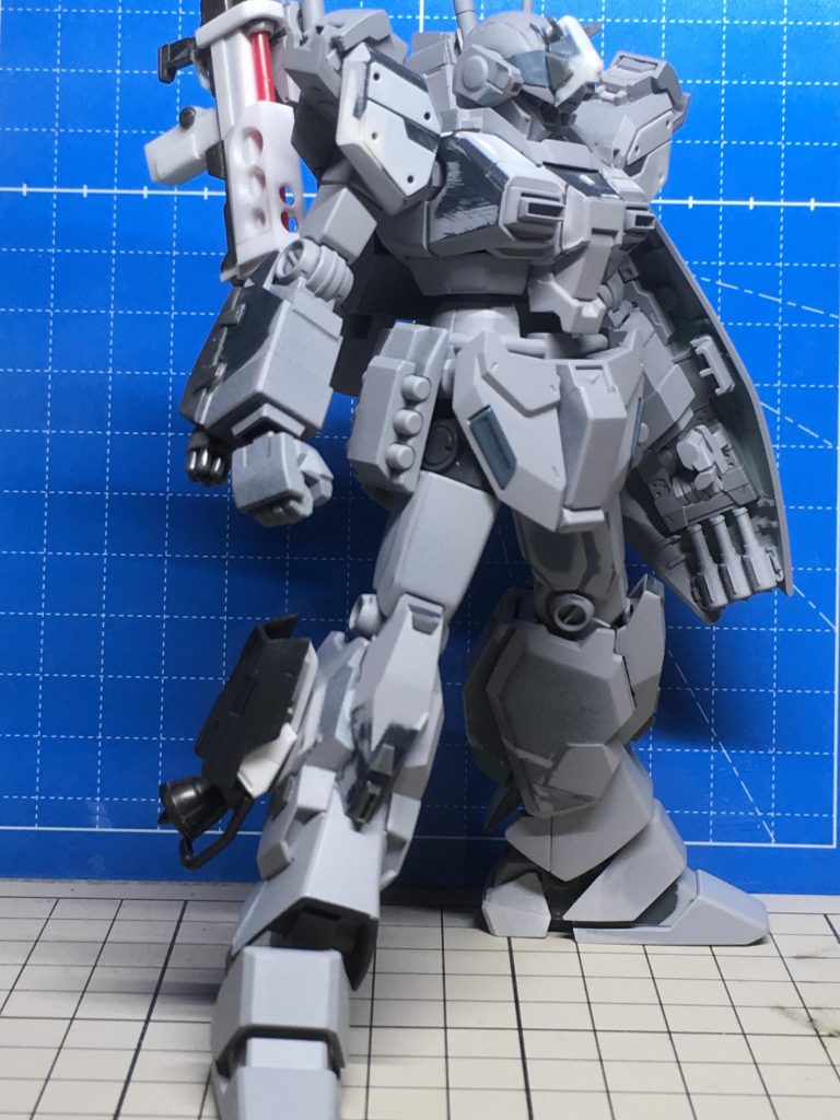 本塗装直前。
首を0.5mm延長
胴体(腹部)を1mm延長しています。