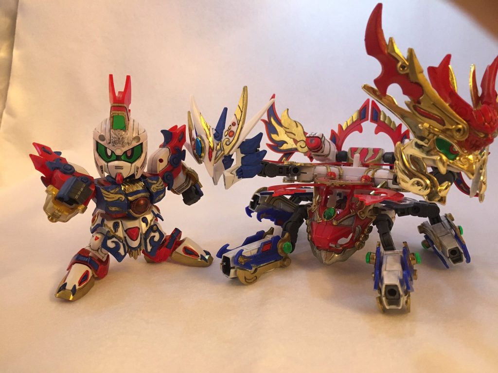 守護聖獣 鬼舞虎(キマイラ)
鬼舞虎の像と阿修羅の鎧が融合した赤流火穏の守り神。阿修羅王のサポートはもちろん、単独での戦闘も可能。
阿修羅、阿修羅王、孟獲のバックパックにHGセラフィムの腕×4、ボールデンで構成されています。