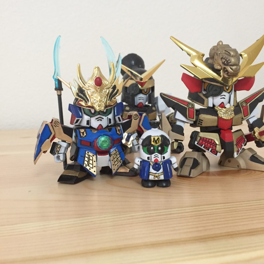 みんなで。アレゴロウは映ってたらおかしいな…