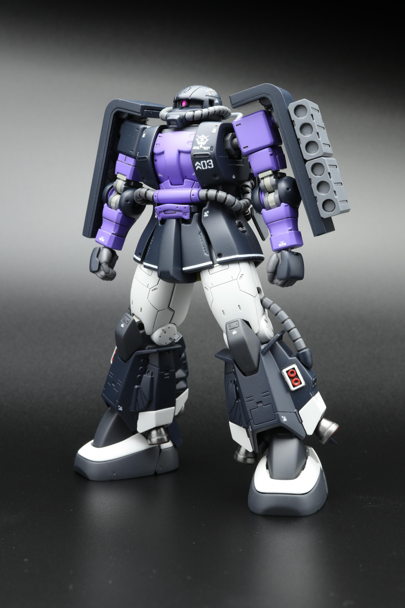 HG 高機動型ザクⅡ 黒い三連星 ガイア機 Ver.THE ORIGIN｜naoさんの