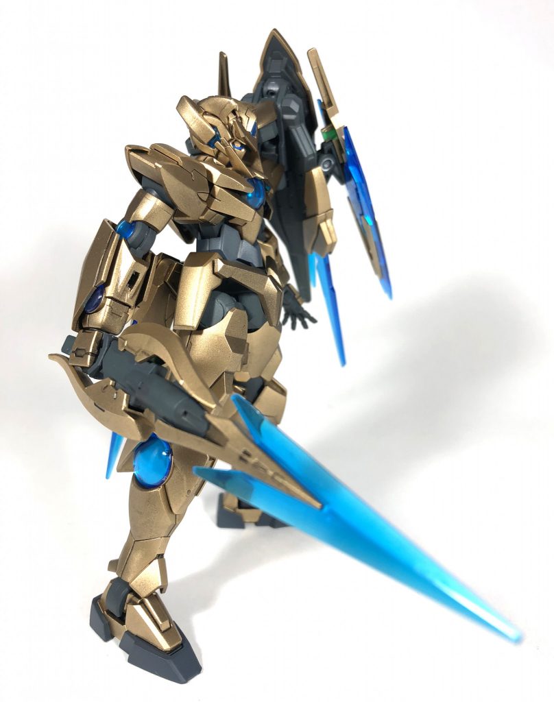 一部ノーマルのダブルオークアンタのパーツを使用している以外は
ストレートに組み立て⇒カラー変更のみ。
あまり凝った工作はせずに、気楽に作ることを目的としています。