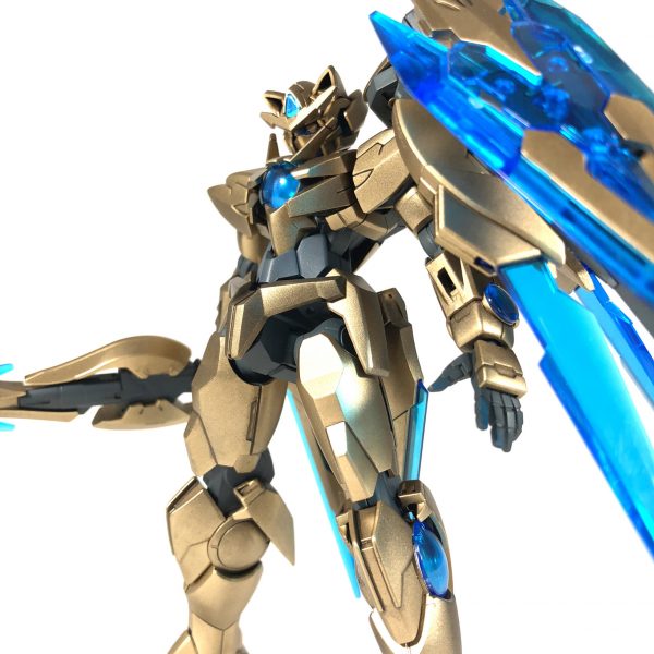 ダブルオーシアクアンタ（フェネクスカラー）