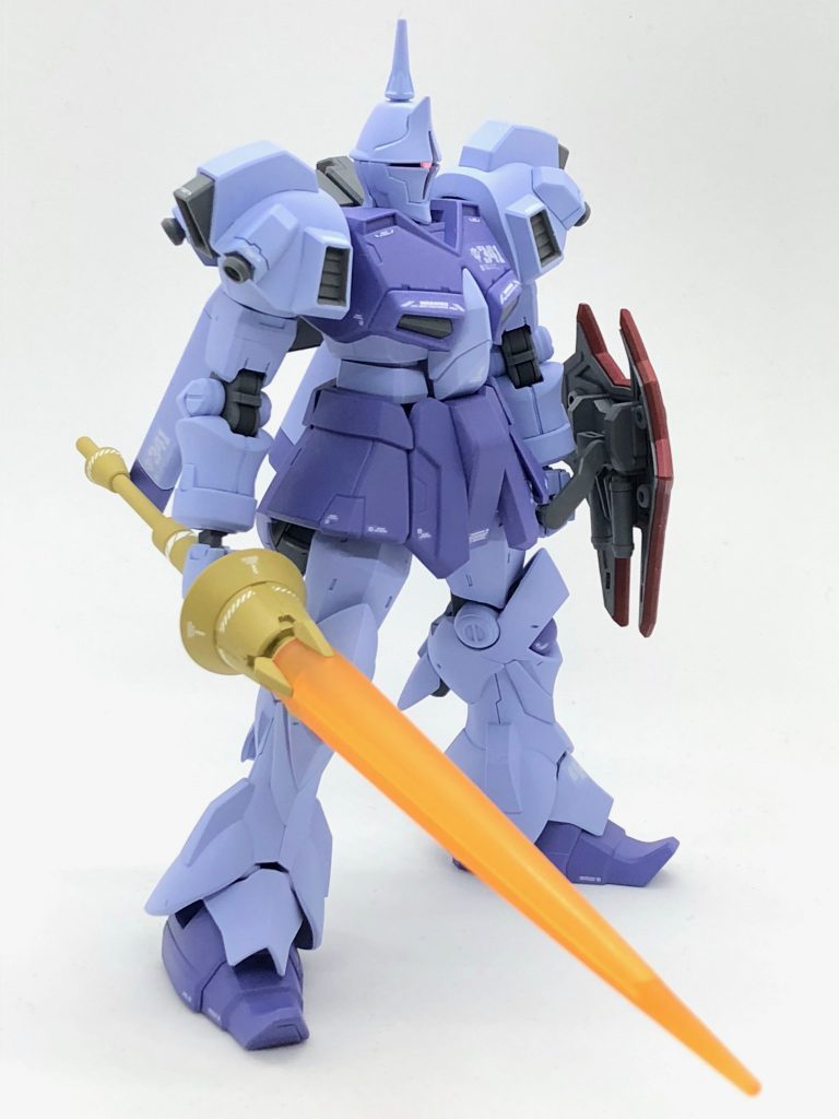 角度によって目の表情が変わるのがMS-15系の良さですね。