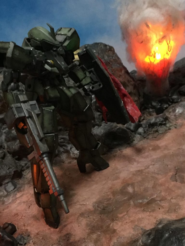 グレイズも頑張って製作しました。