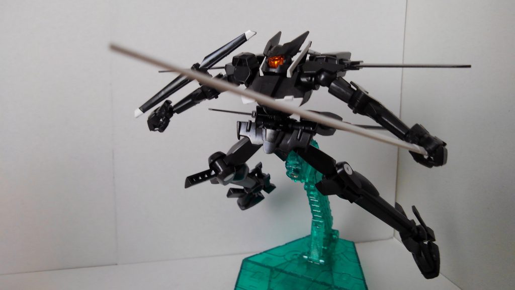 「見つけたぞ、ガンダム！」
プラズマソード（未塗装なのはご勘弁を...）