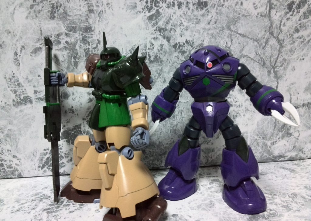 同じくジオンの残党のザクドワーフと

あと１機、ジオンの残党シリーズがいます