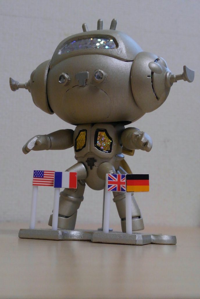 第2弾「キングジョッガイ」次は息子のリクエストでウルトラセブンより「宇宙ロボット キングジョー」を製作。両耳？にはプチッガイを作ると必ず余るあのパーツを使用しました♪